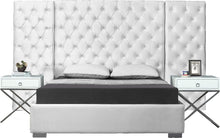 Load image into Gallery viewer, Grande White Velvet King Bed (3 Boxes) image
