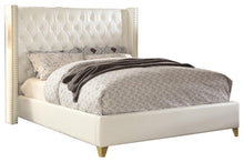 Load image into Gallery viewer, Soho White Bonded Leather King Bed image
